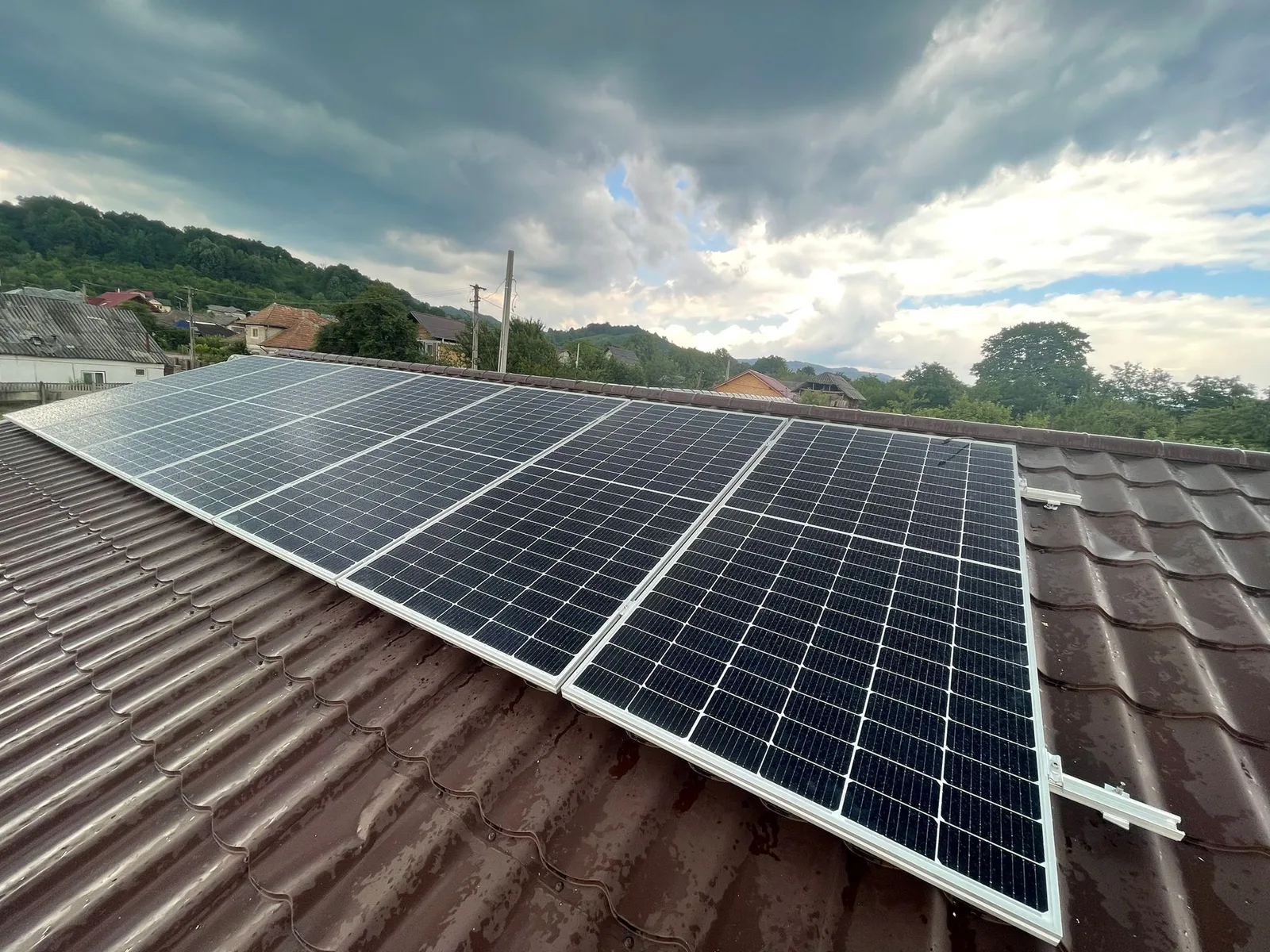Instalatie Fotovoltaica On-Grid | Conectata – 3kW — Fieni, Dâmbovița, fotografia 7