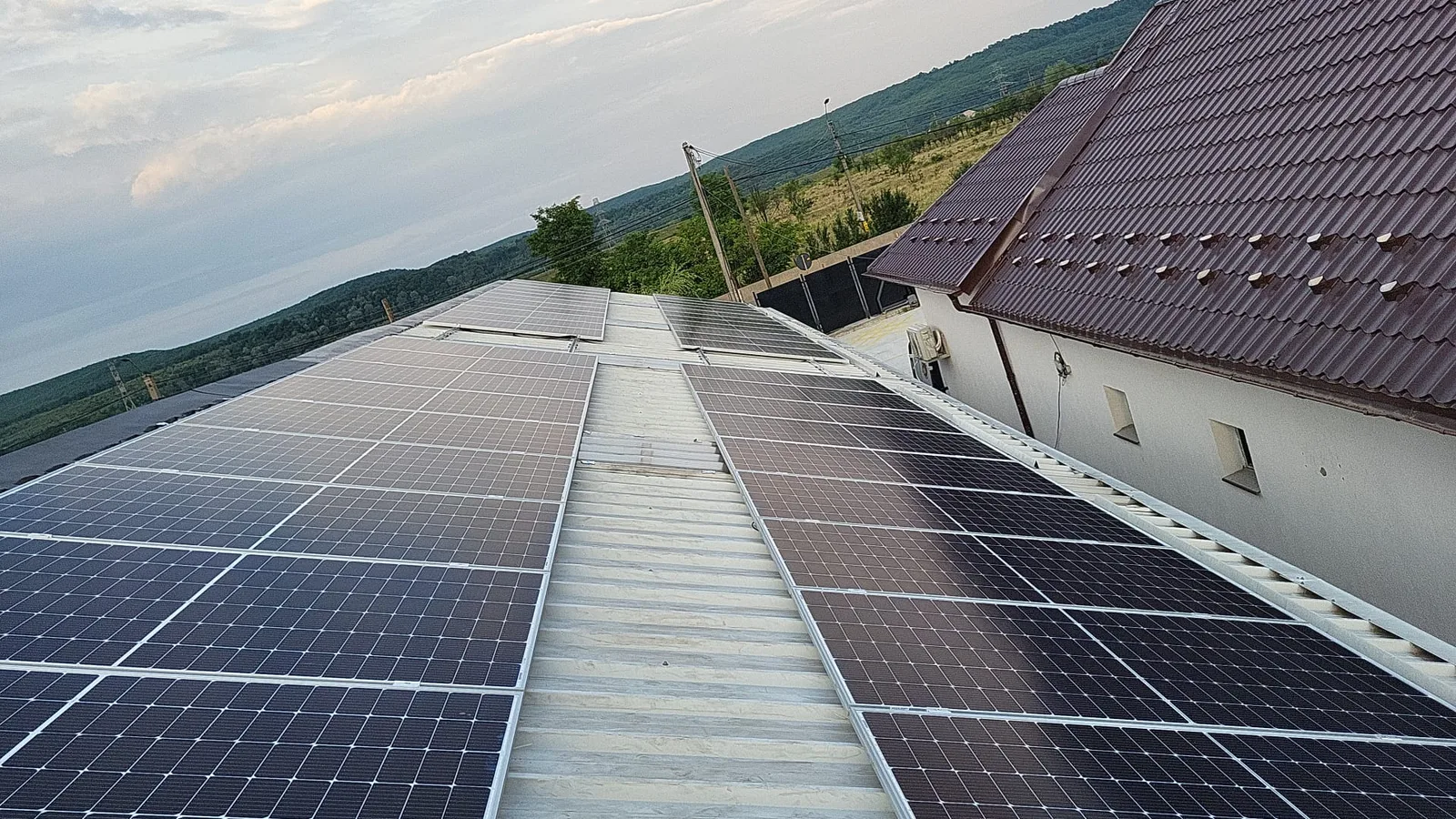 Instalatie Fotovoltaica On-Grid | Conectata – 60kW — Argeselu, Argeș, fotografia 6