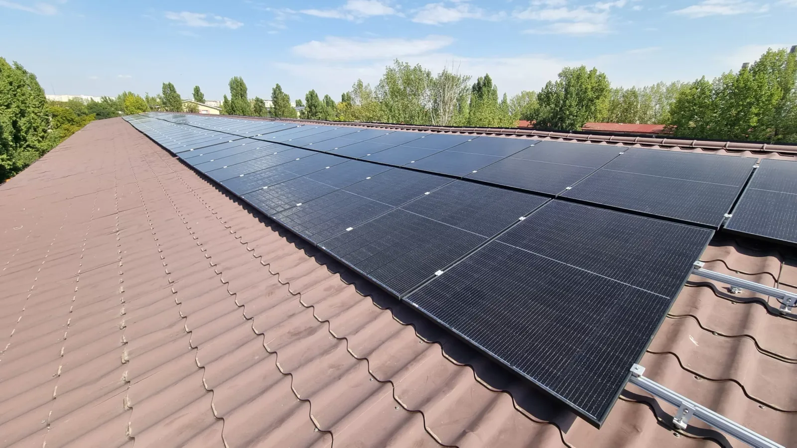 Instalatie Fotovoltaica On-Grid | Conectata – 100kW — Sectorul 3, București, fotografia 8