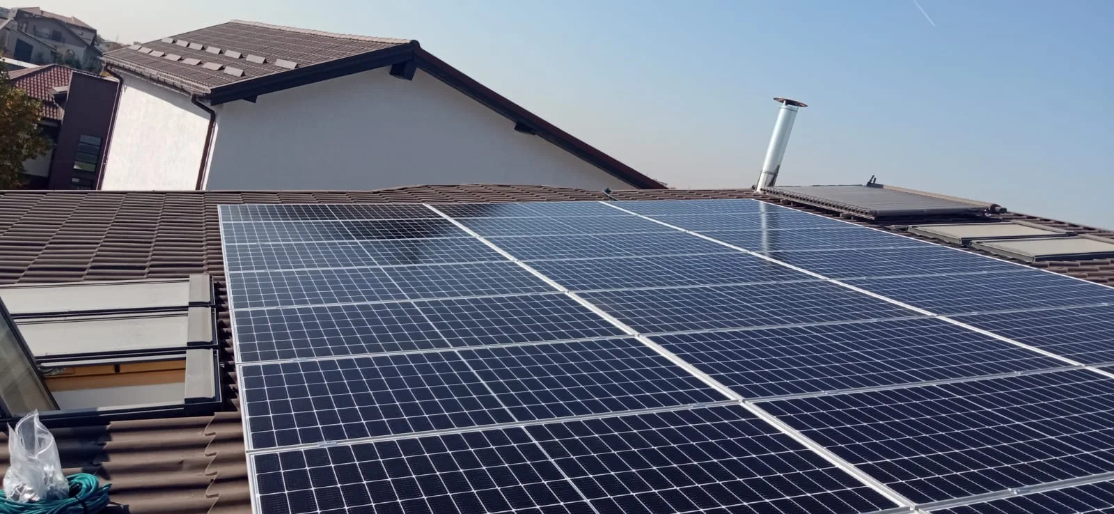 Instalatie Fotovoltaica On-Grid | Conectata – 12kW — Sectorul 5, București, fotografia 5