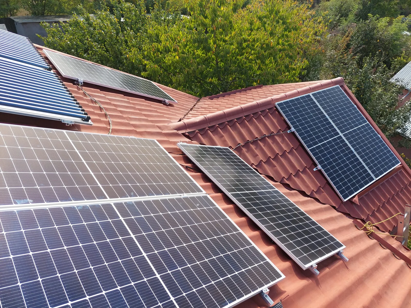 Instalatie Fotovoltaica On-Grid | Conectata – 15kW — Otopeni, Ilfov, fotografia 9