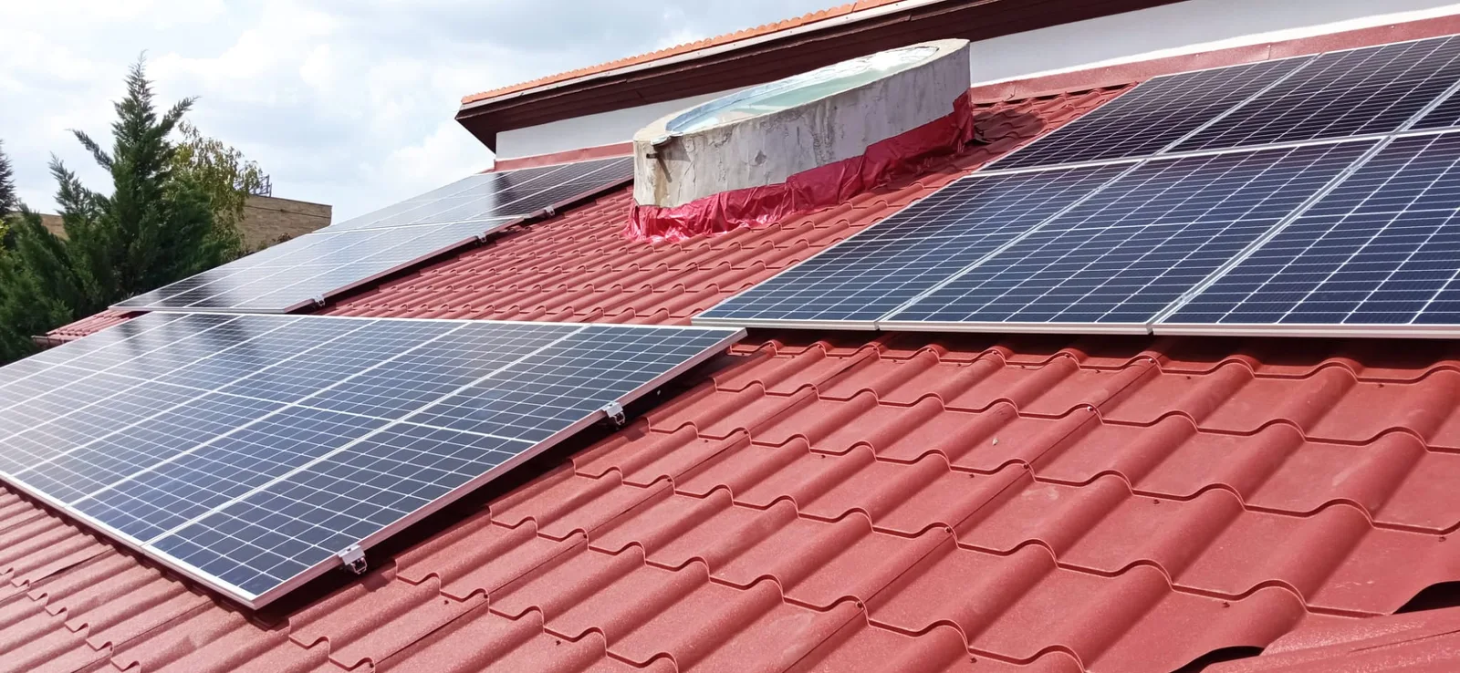 Instalatie Fotovoltaica On-Grid | Conectata – 10kW — Voluntari, Ilfov, fotografia 7
