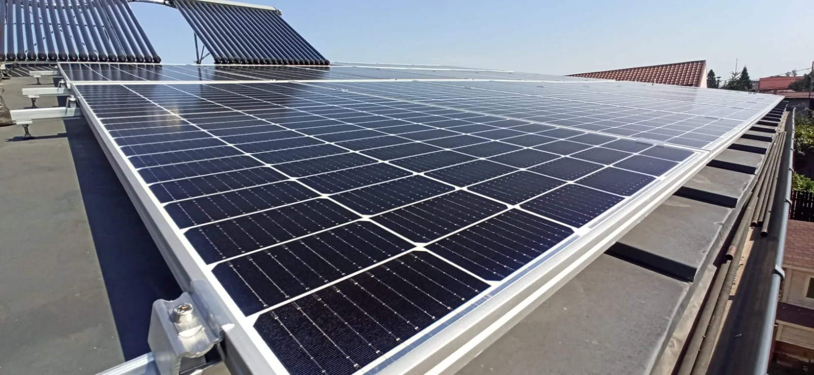 Instalatie Fotovoltaica On-Grid | Conectata – 8kW — Sectorul 3, București, fotografia 7