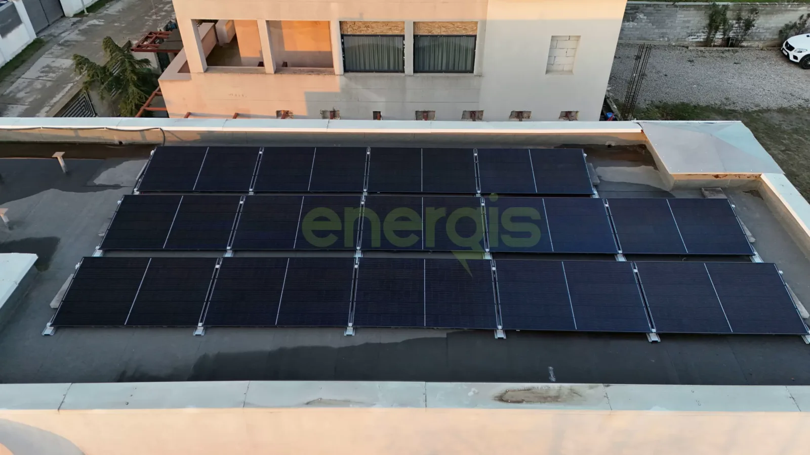 Instalatie Fotovoltaica On-Grid | Conectata – 6kW — București, București, fotografia 6
