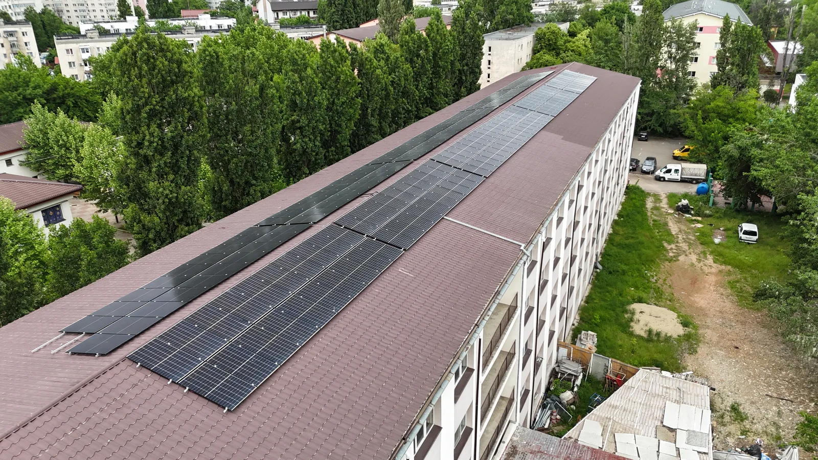 Instalatie Fotovoltaica On-Grid | Conectata – 100kW — Sectorul 3, București, fotografia 3