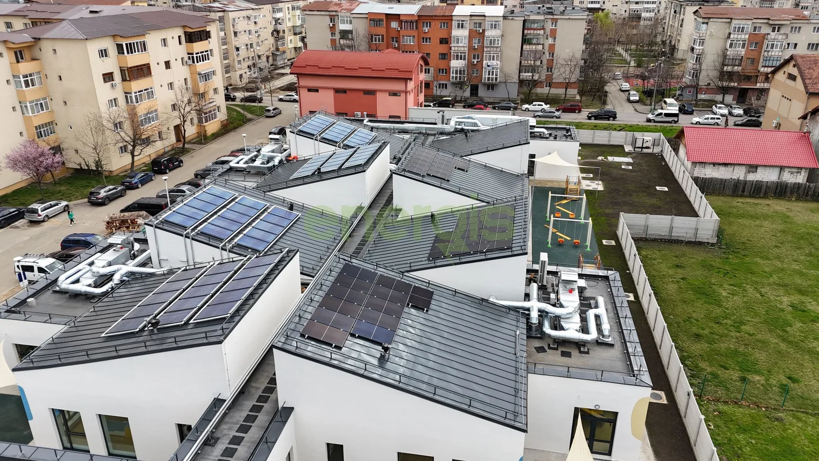 Instalatie Fotovoltaica On-Grid | Conectata – 8kW — Sectorul 2, București, fotografia 3
