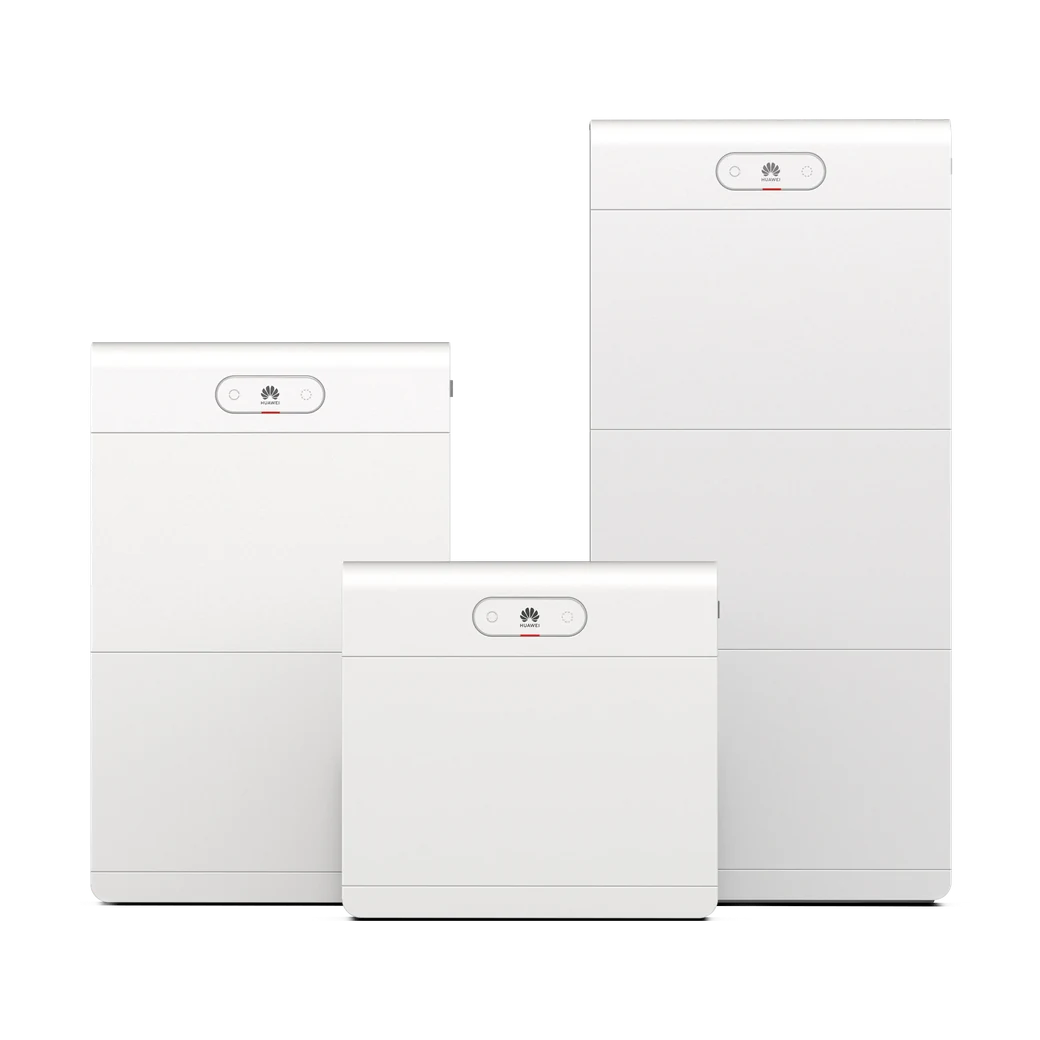 Baterii Huawei LUNA2000 S1: un modul, două și trei module de baterie sub modulul de putere