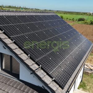 Productie zilnica de energie 45– 73kWhzi(6)
