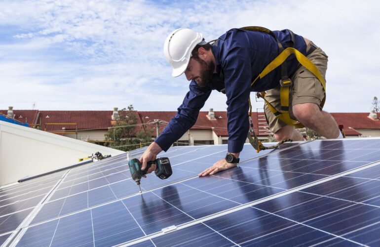 instalare panouri solare