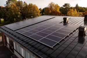 panouri solare montate pe casa