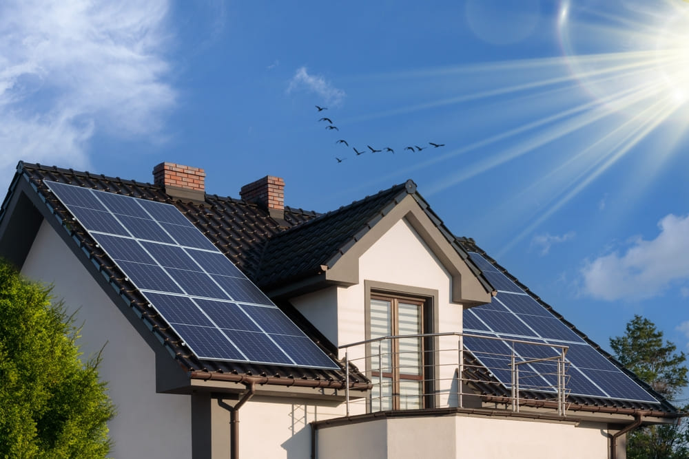 prosumator cu panouri fotovoltaice