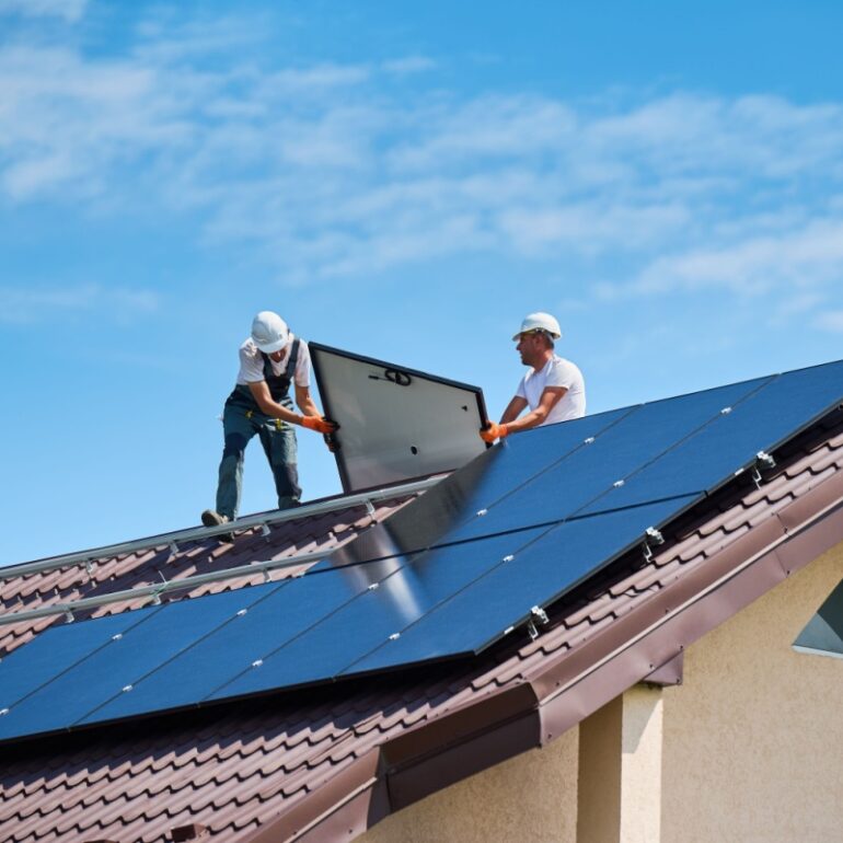 montare sistem panouri fotovoltaice